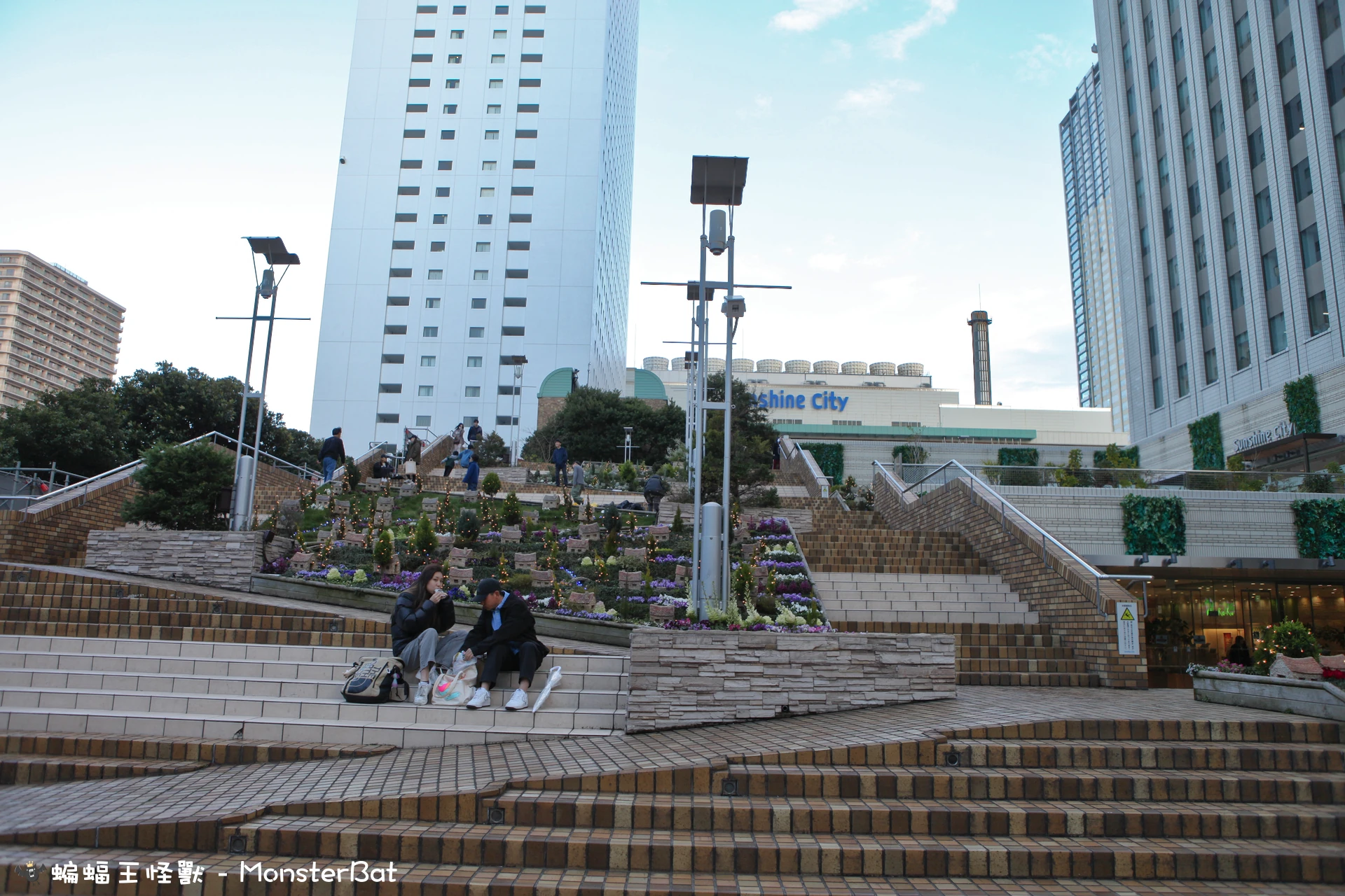 10 – Sunshine City (階段)