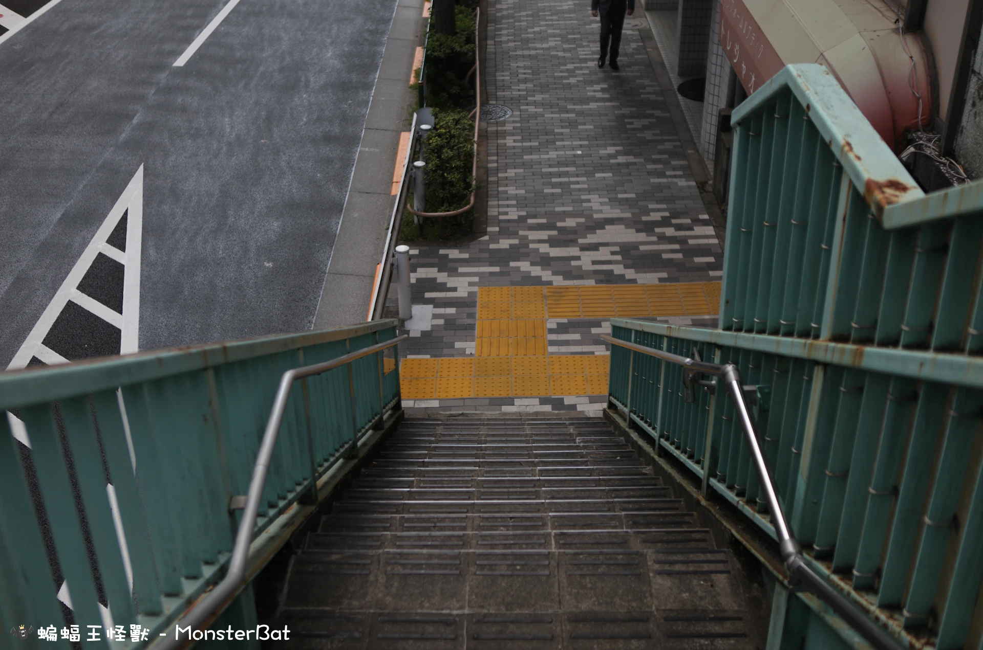 14 – 千登世歩道橋